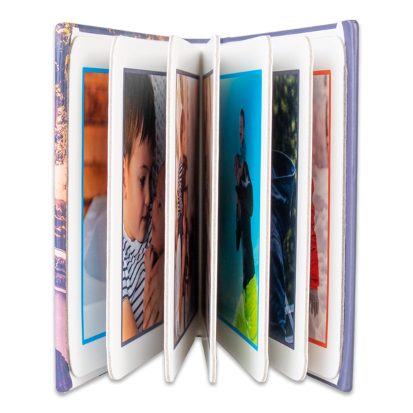 Kartonnen boekje 16x16 vierkant Kartonnen boekje 16x16 vierkant